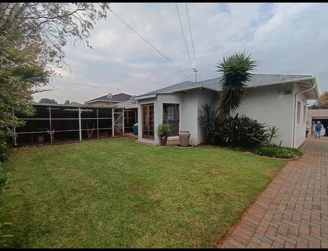 3 BEDROOM HOUSE FOR SALE IN PRIMROSE HILL